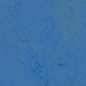 Marmoleum Concrete flooring in Blue Glow