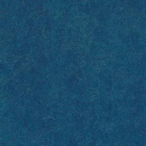 Marmoleum Fresco flooring in Marine