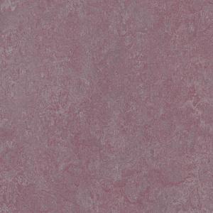 Marmoleum Real flooring in Plum
